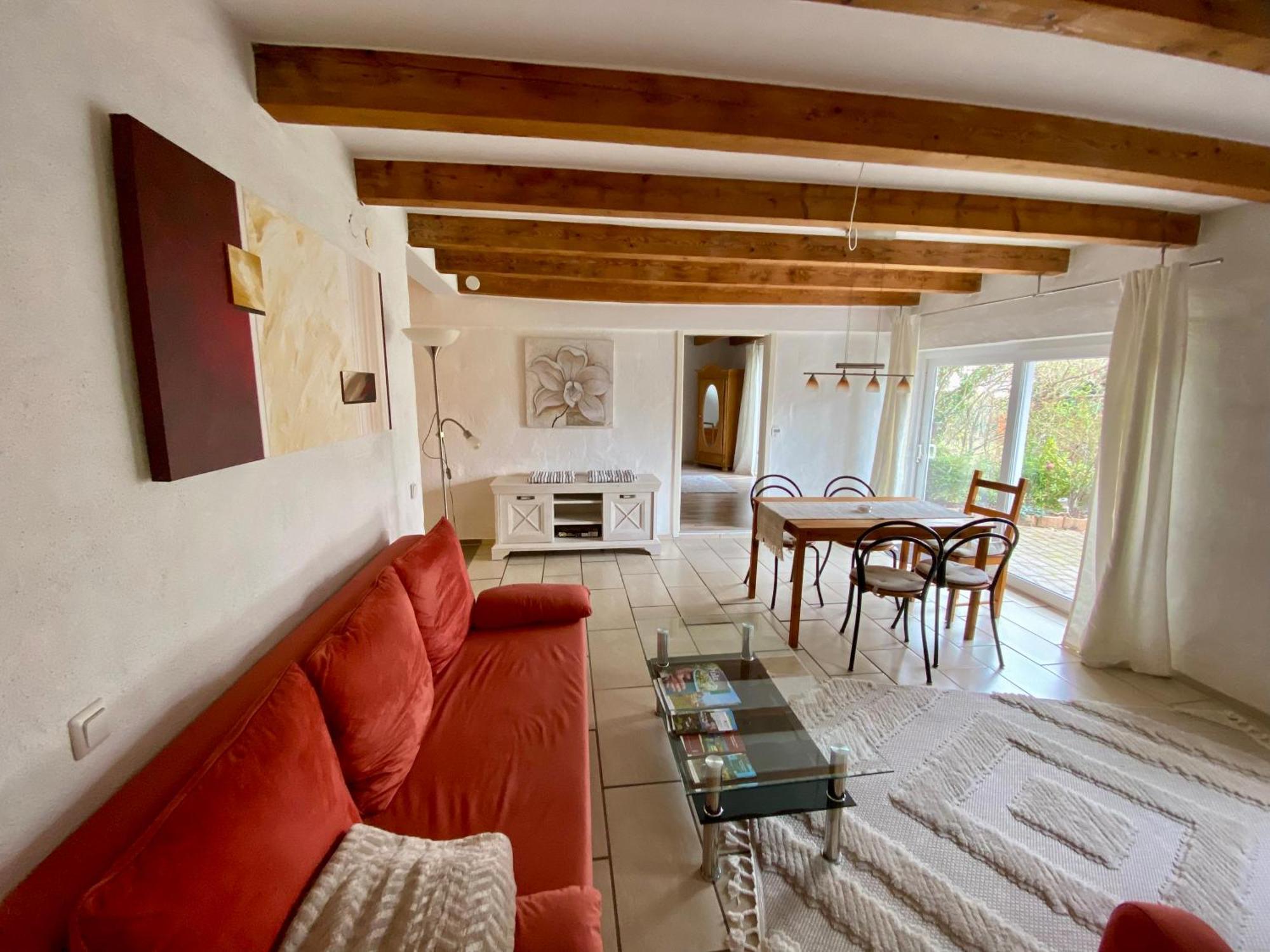Ferienwohnung Mit Schoener Terrasse. Ellerstadt Esterno foto